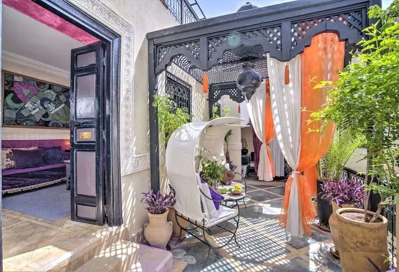 هتل Riad Dar El Souk