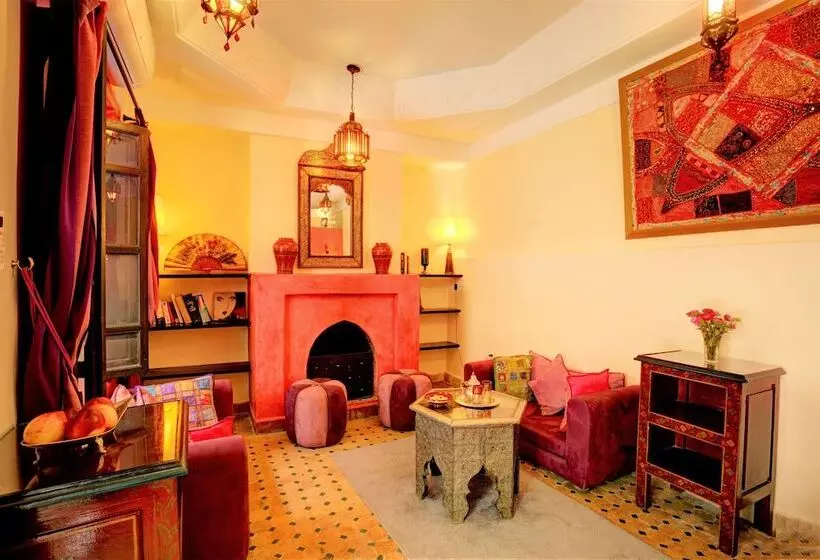 هتل Riad Dar El Souk