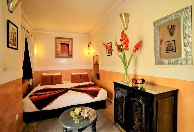 هتل Riad Dar El Souk