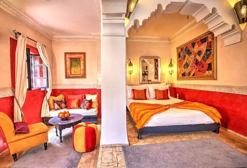 هتل Riad Dar El Souk