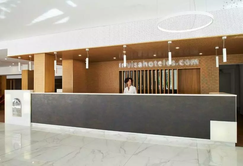 Invisa Hotel Club Cala Verde