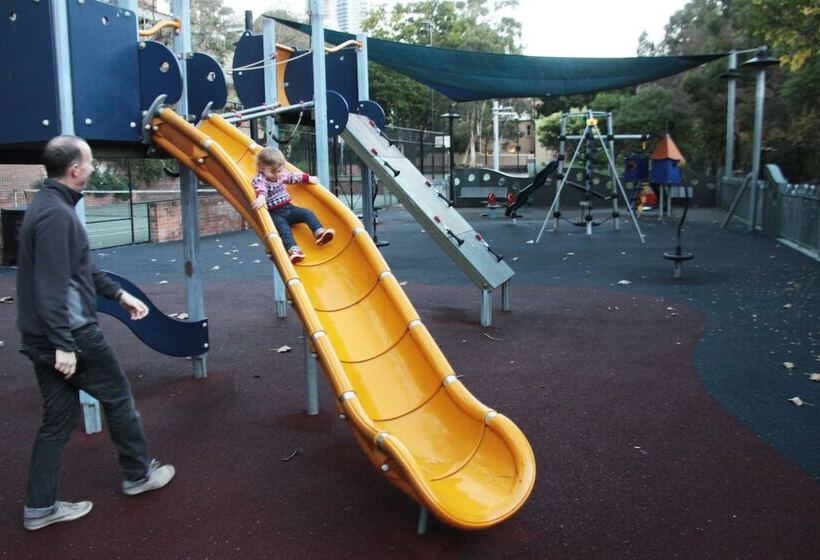 Nesuto Woolloomooloo