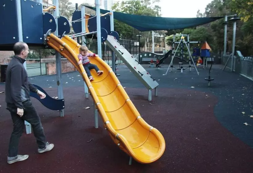 Nesuto Woolloomooloo