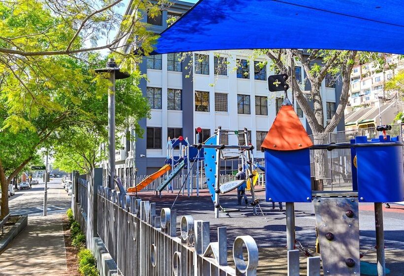 Nesuto Woolloomooloo