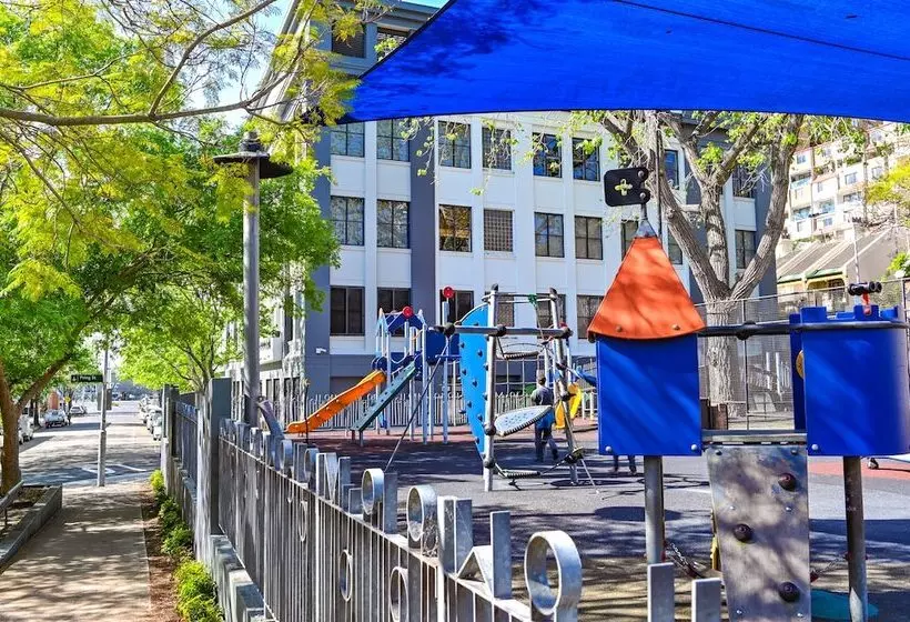 Nesuto Woolloomooloo