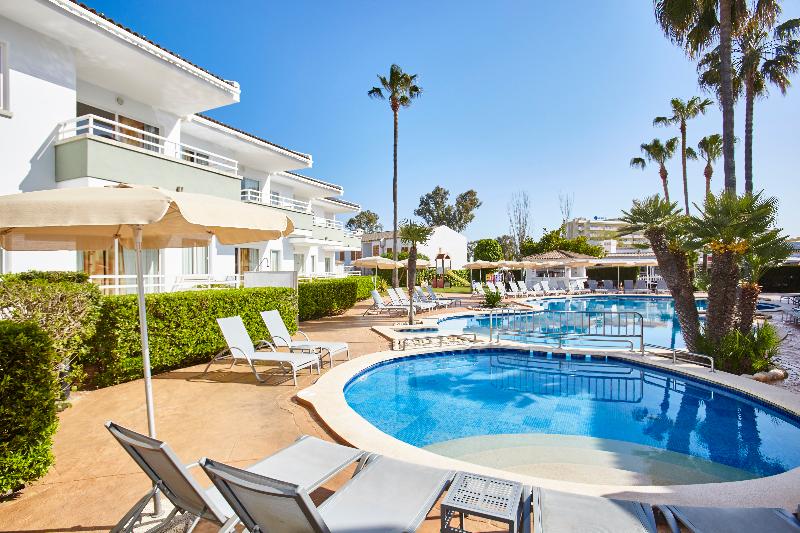 Universal Aparthotel Elisa