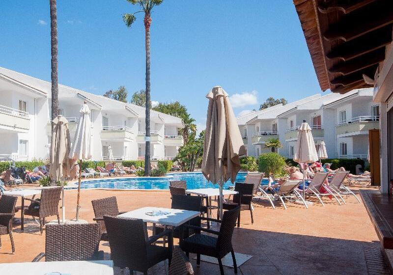 Universal Aparthotel Elisa