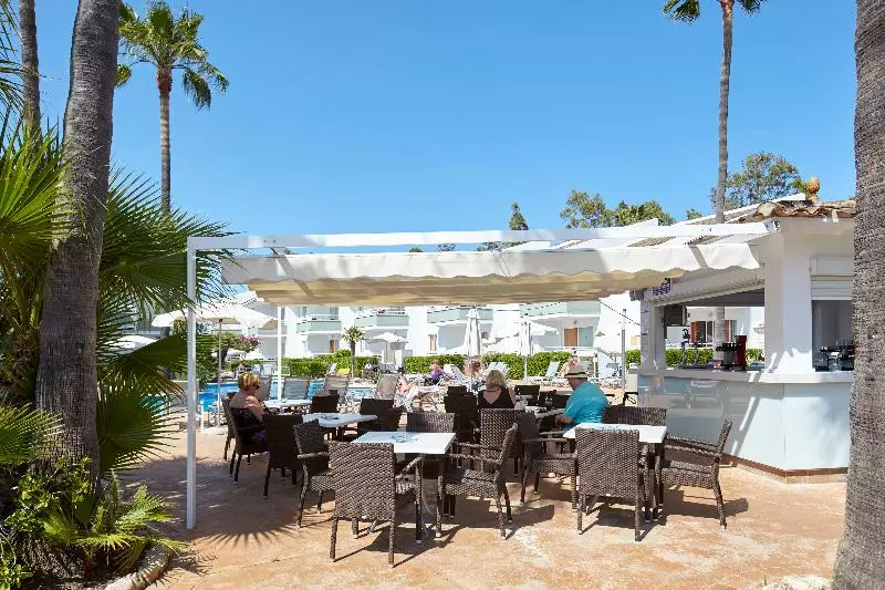 Universal Aparthotel Elisa