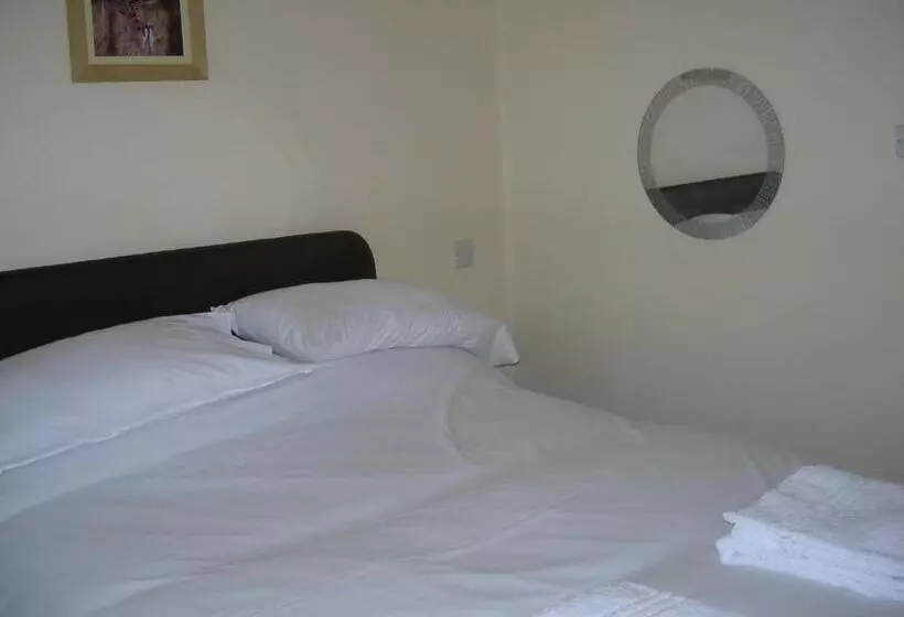 Retkeilymaja The Swan