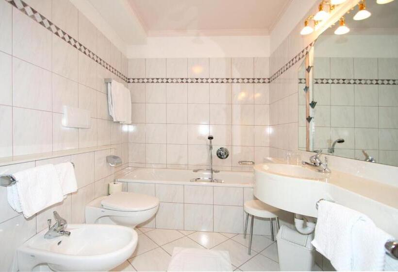 Apartmenthotel Ritterhof Suites & Breakfast