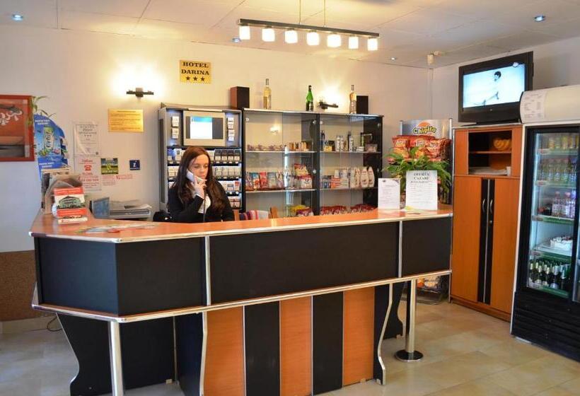 هتل Darina
