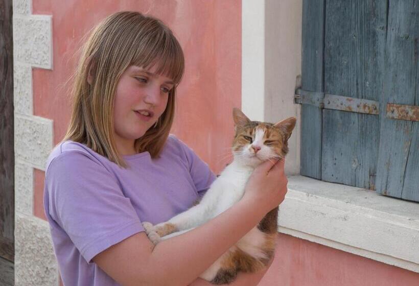 هتل Bordeghina B&b In Farmhouse