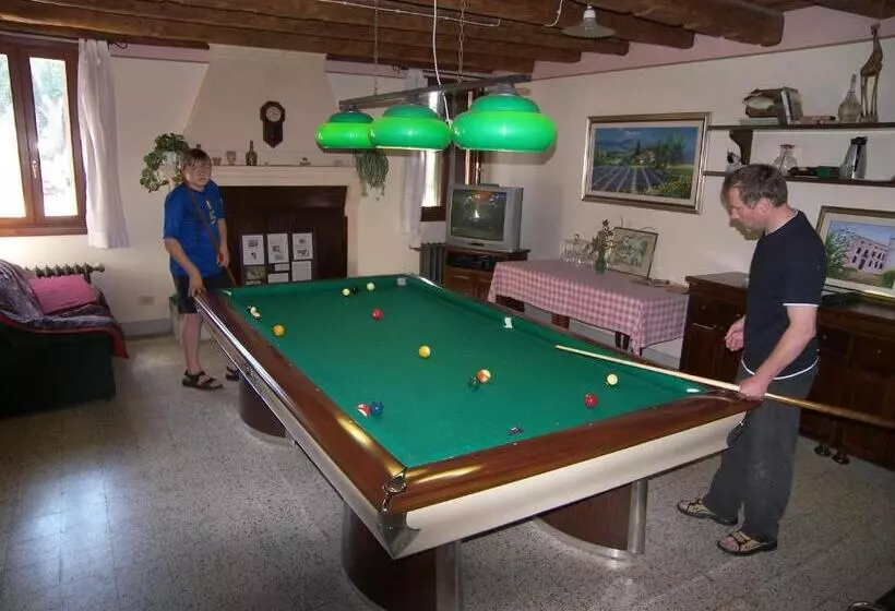 هتل Bordeghina B&b In Farmhouse