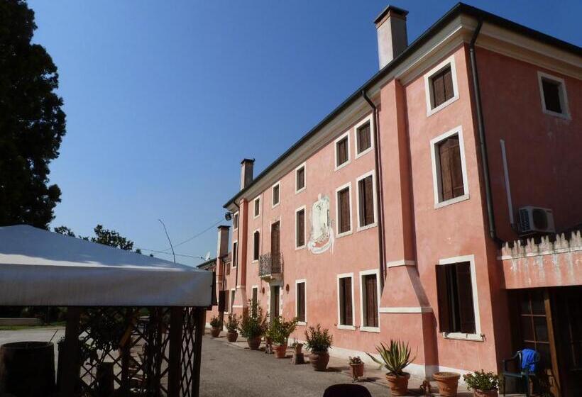 هتل Bordeghina B&b In Farmhouse