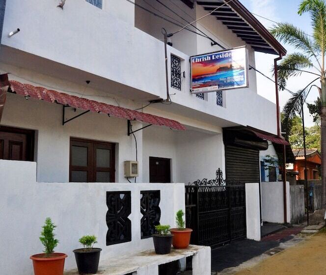 בית מלון כפרי Chrish Residence