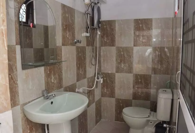 ホテル Chrish Residence