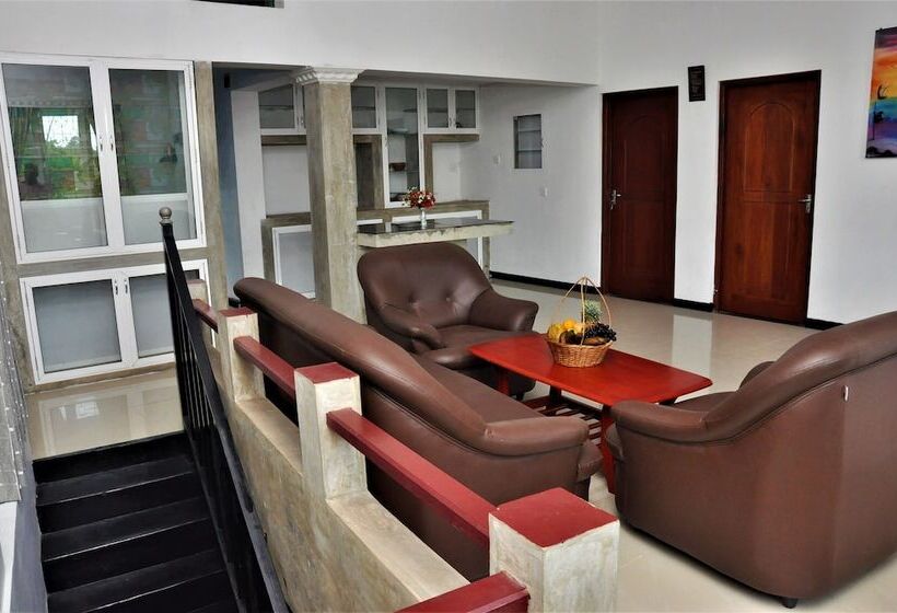 בית מלון כפרי Chrish Residence