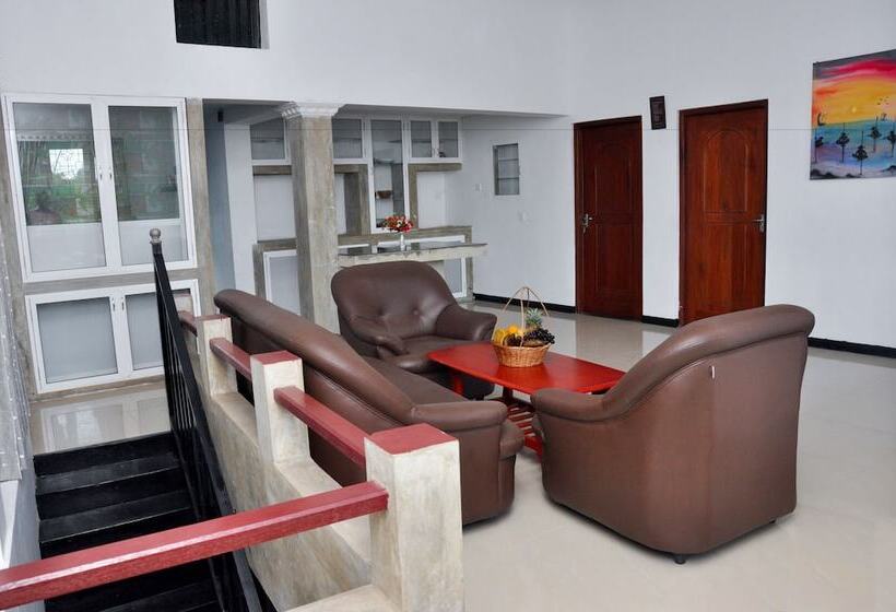 בית מלון כפרי Chrish Residence