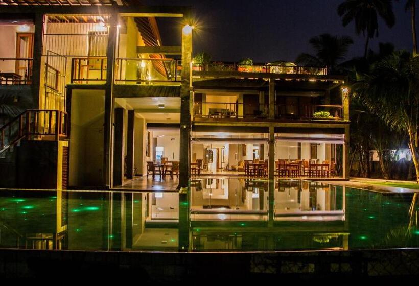 Отель Hikka Sandy Pearl Beach Resort