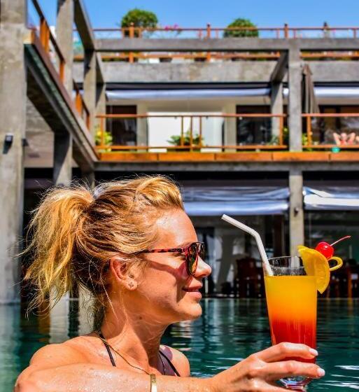 Отель Hikka Sandy Pearl Beach Resort