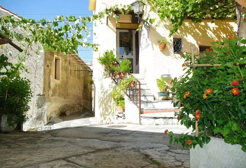 Hotelli B&b Le Due Lanterne