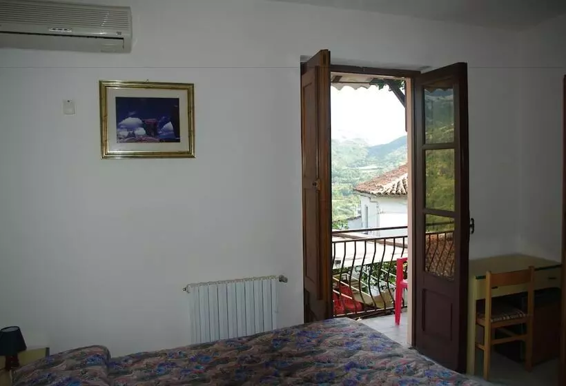 Hotelli B&b Le Due Lanterne