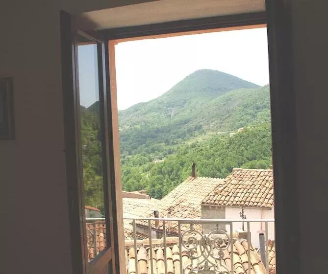 Hotelli B&b Le Due Lanterne