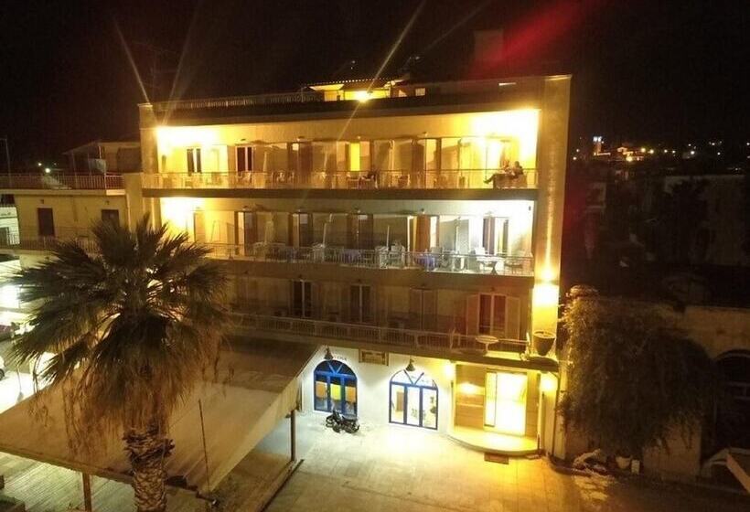 בית מלון כפרי Methanion