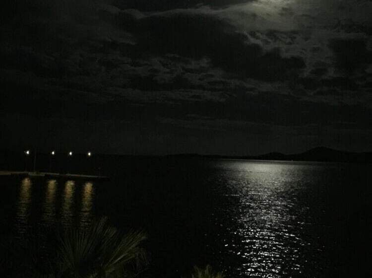 בית מלון כפרי Methanion