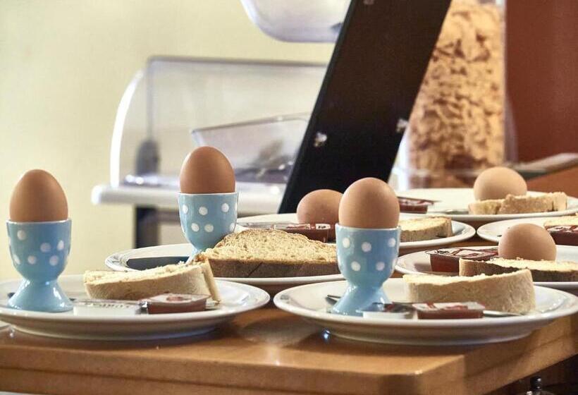 בית מלון כפרי Methanion