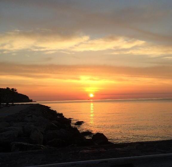 בית מלון כפרי Methanion