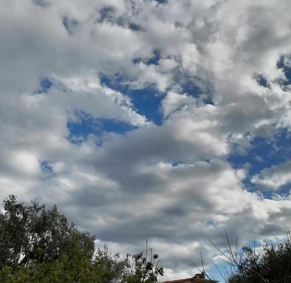 בית מלון כפרי Methanion