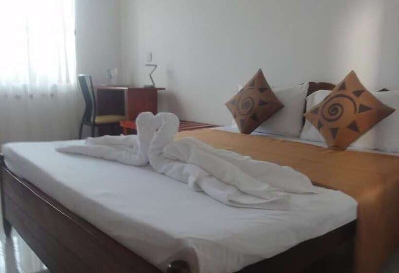 酒店 Negombo Fortress