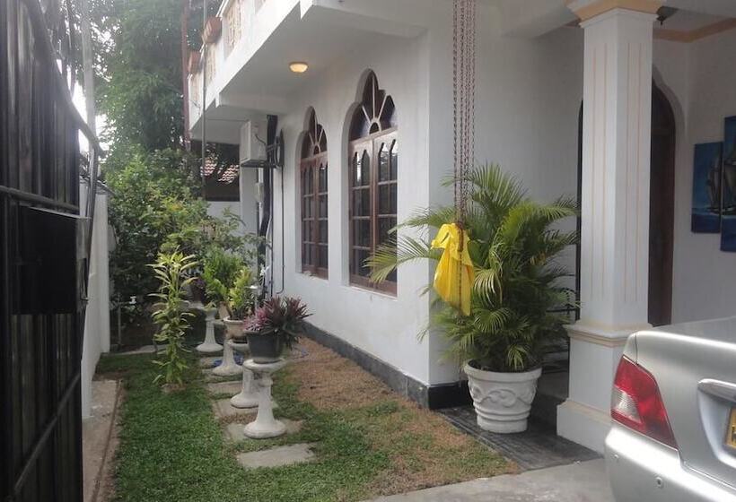 酒店 Negombo Fortress