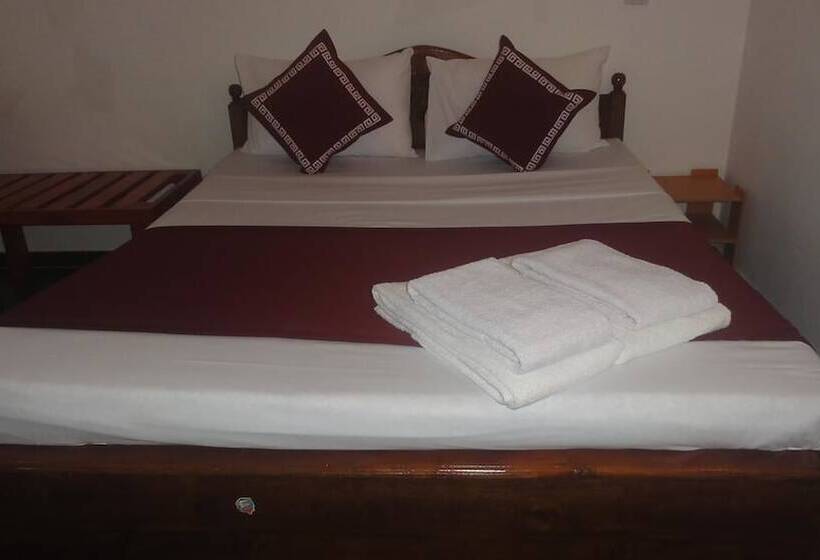 酒店 Negombo Fortress