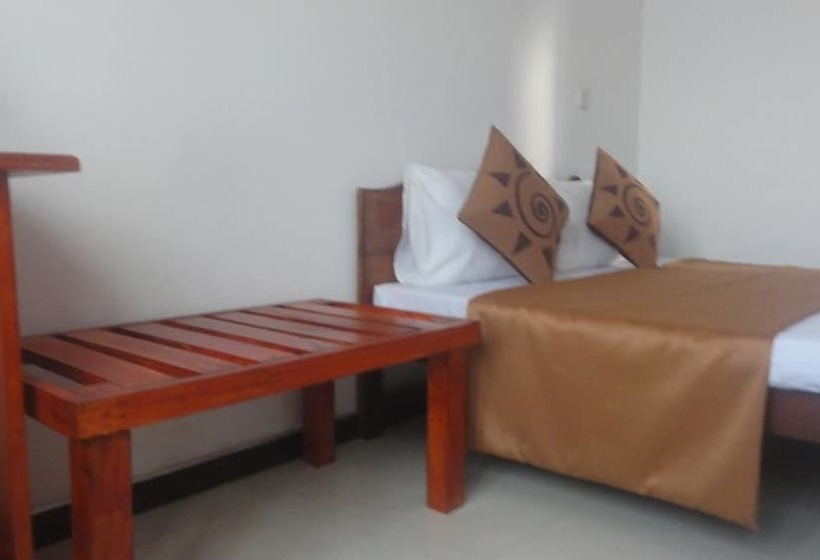 酒店 Negombo Fortress