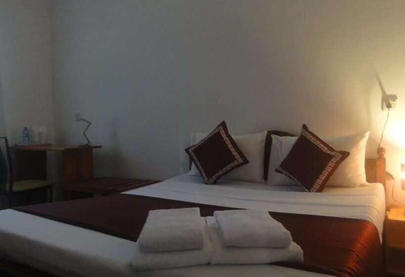 酒店 Negombo Fortress