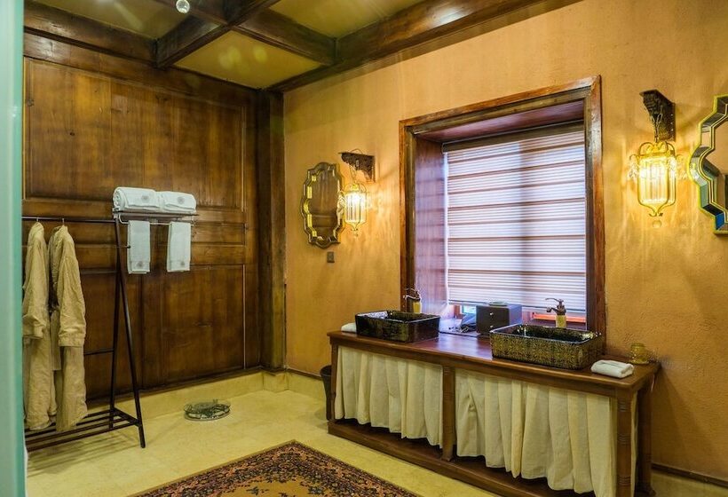 בית מלון כפרי Buddhahood & Lotus Villa