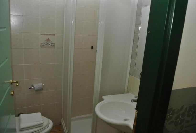 فندق Locanda Degli Illustri