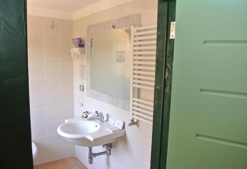 فندق Locanda Degli Illustri