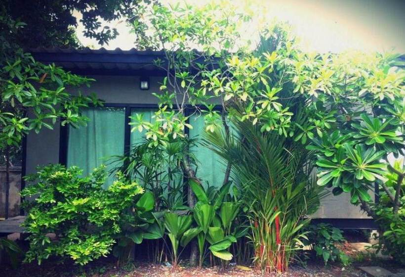 호텔 Paan Puan Place