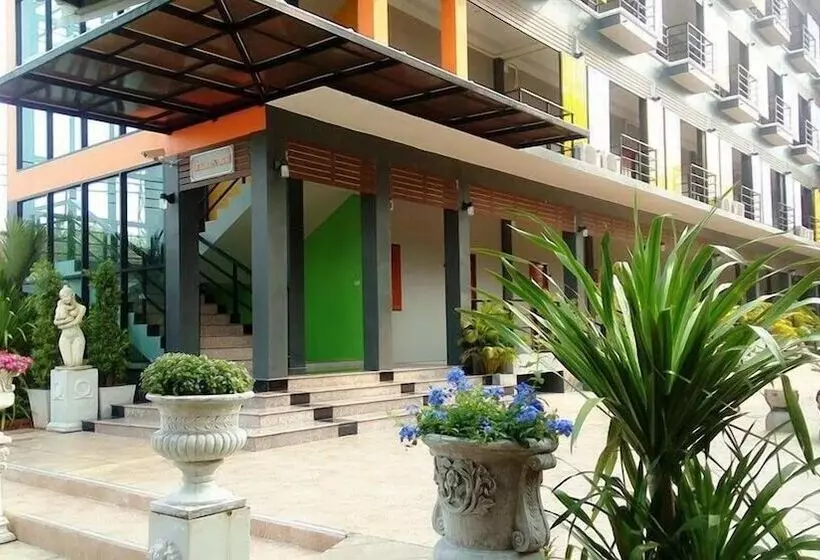 هتل Waen Petch Place