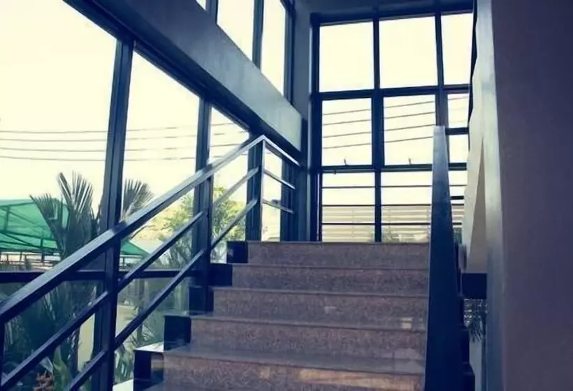 هتل Waen Petch Place