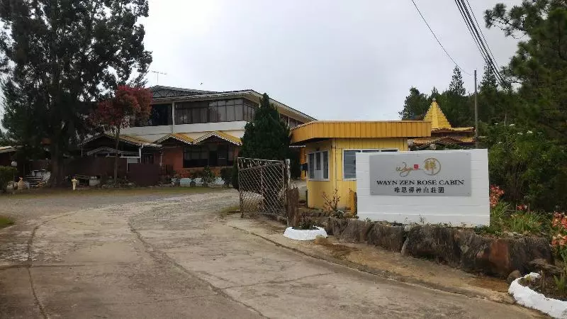 ホテル Wayn Zen Rose Cabin