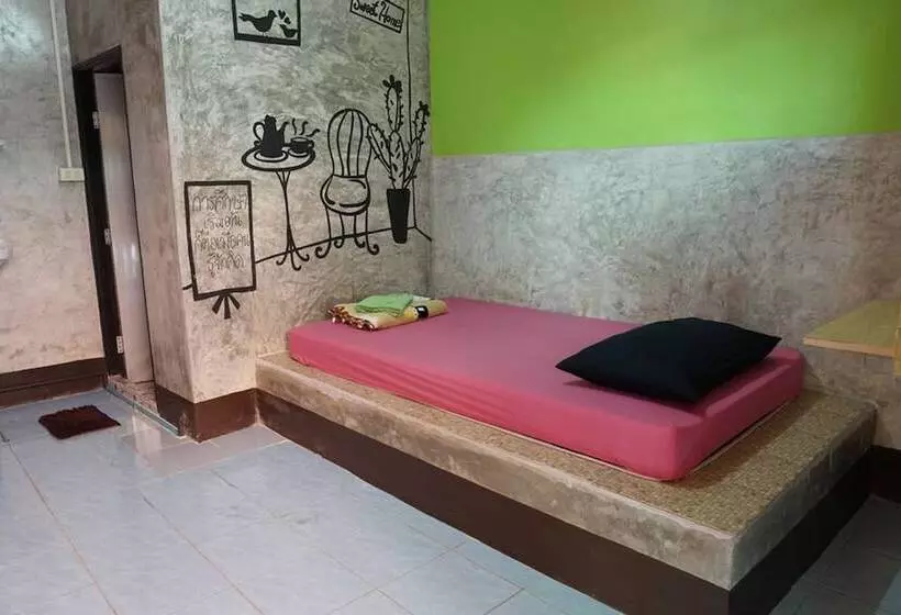 هتل White Square Rayong