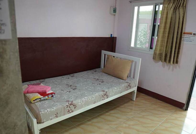 هتل White Square Rayong