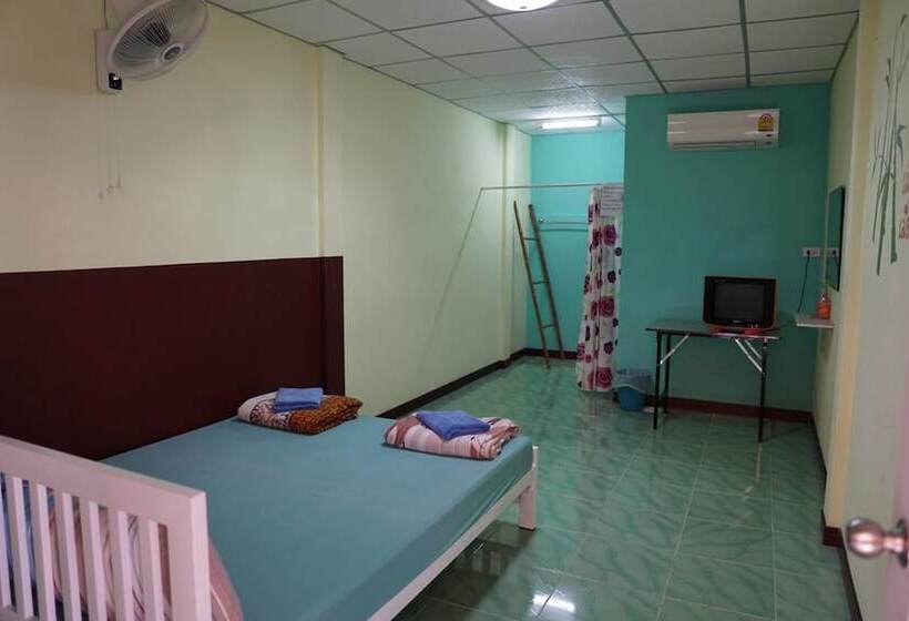 هتل White Square Rayong