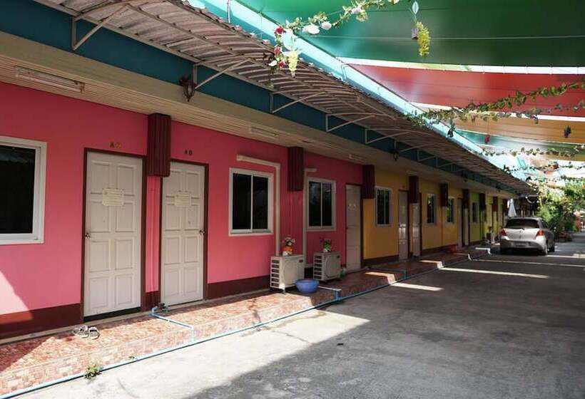 هتل White Square Rayong