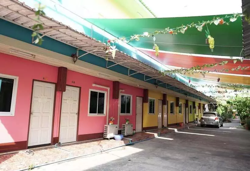 هتل White Square Rayong