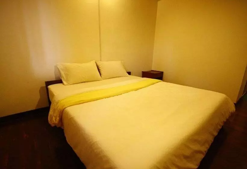 Narasiri Service Apartment